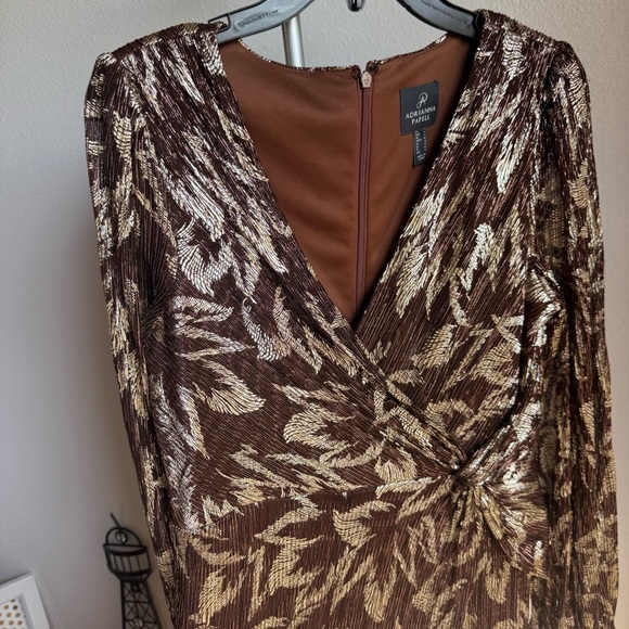 NWT Adrianna Papell V-Neck Palm Leaf Metallic Crinkle Knit Faux Wrap Dress Sz 8 - Picture 8 of 11